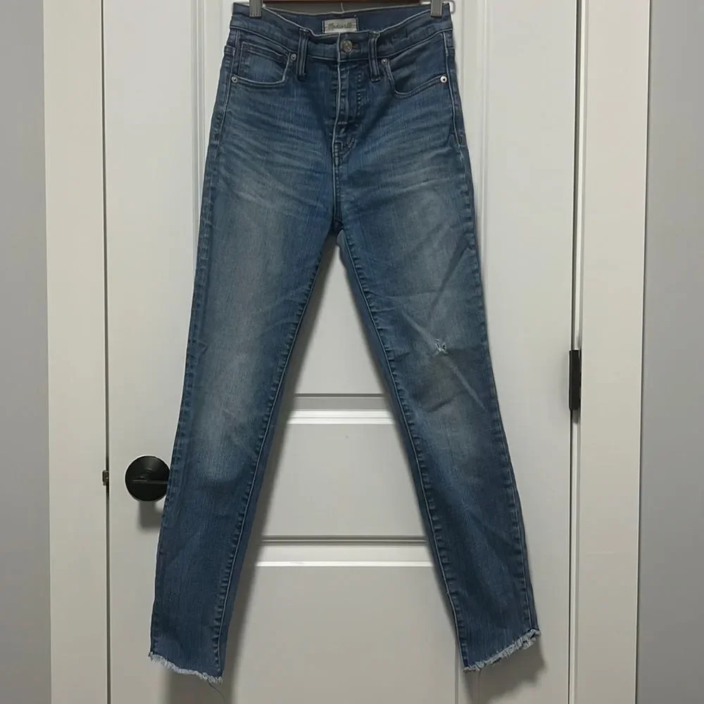 Madewell Blue 10” High Rise Skinny Jeans with Diagonal Seems on bottom size 26